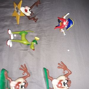Vintage Looney tunes plastic applause figurines